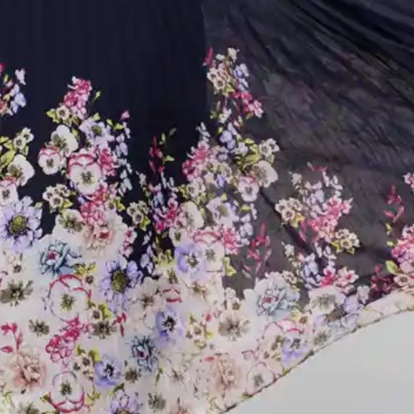 WHBM $190 Sleeveless Smocked V-Neck Pleated Midi Dress Flowy Romantic 12 - Picture 6 of 10